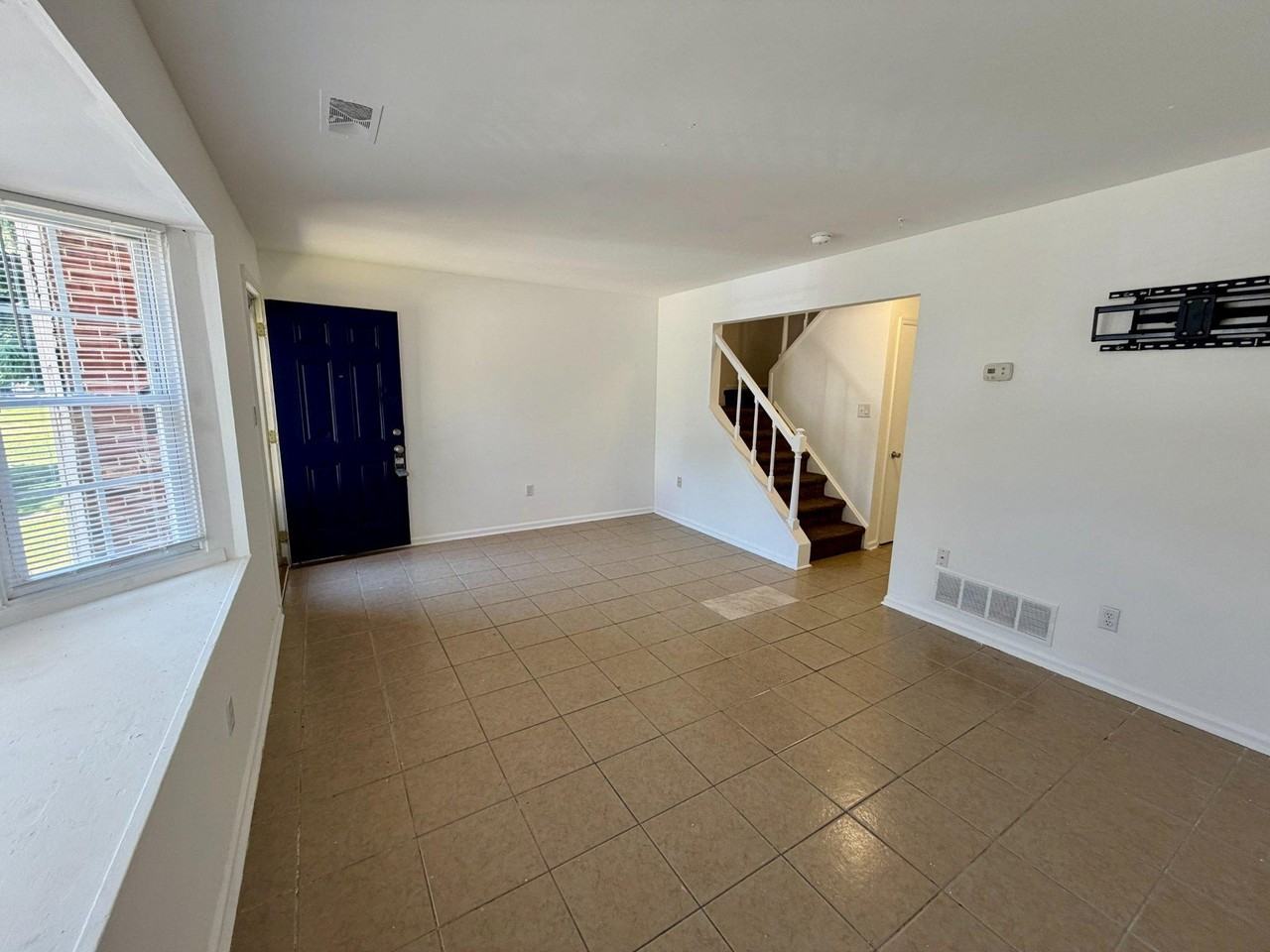 68 Village Dr - Photo 5 of 15