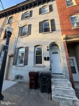 715 W 8th St - Photo 1 of 1