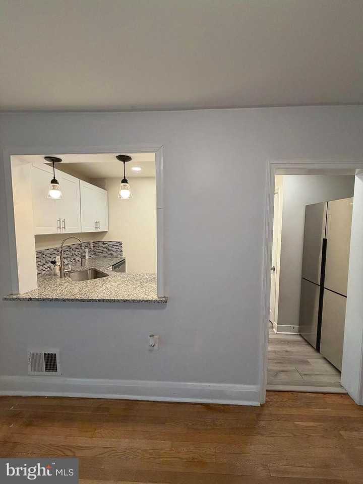 202 W Edgevale Rd #A - Photo 5 of 16