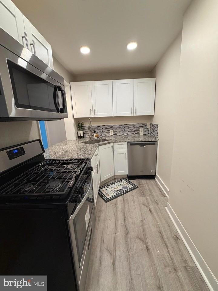 202 W Edgevale Rd #A - Photo 6 of 16