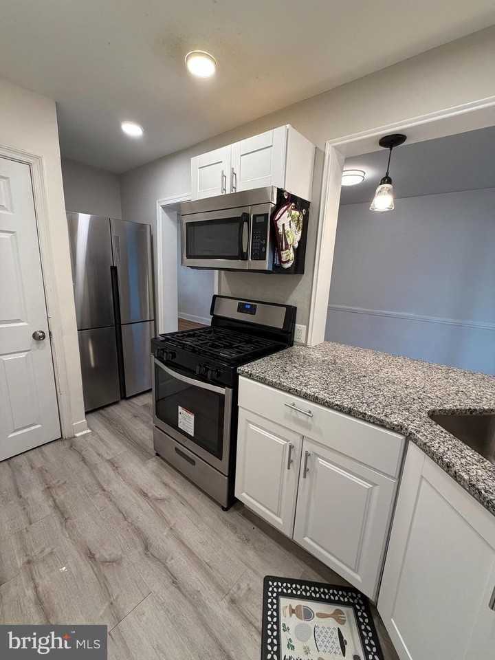 202 W Edgevale Rd #A - Photo 7 of 16