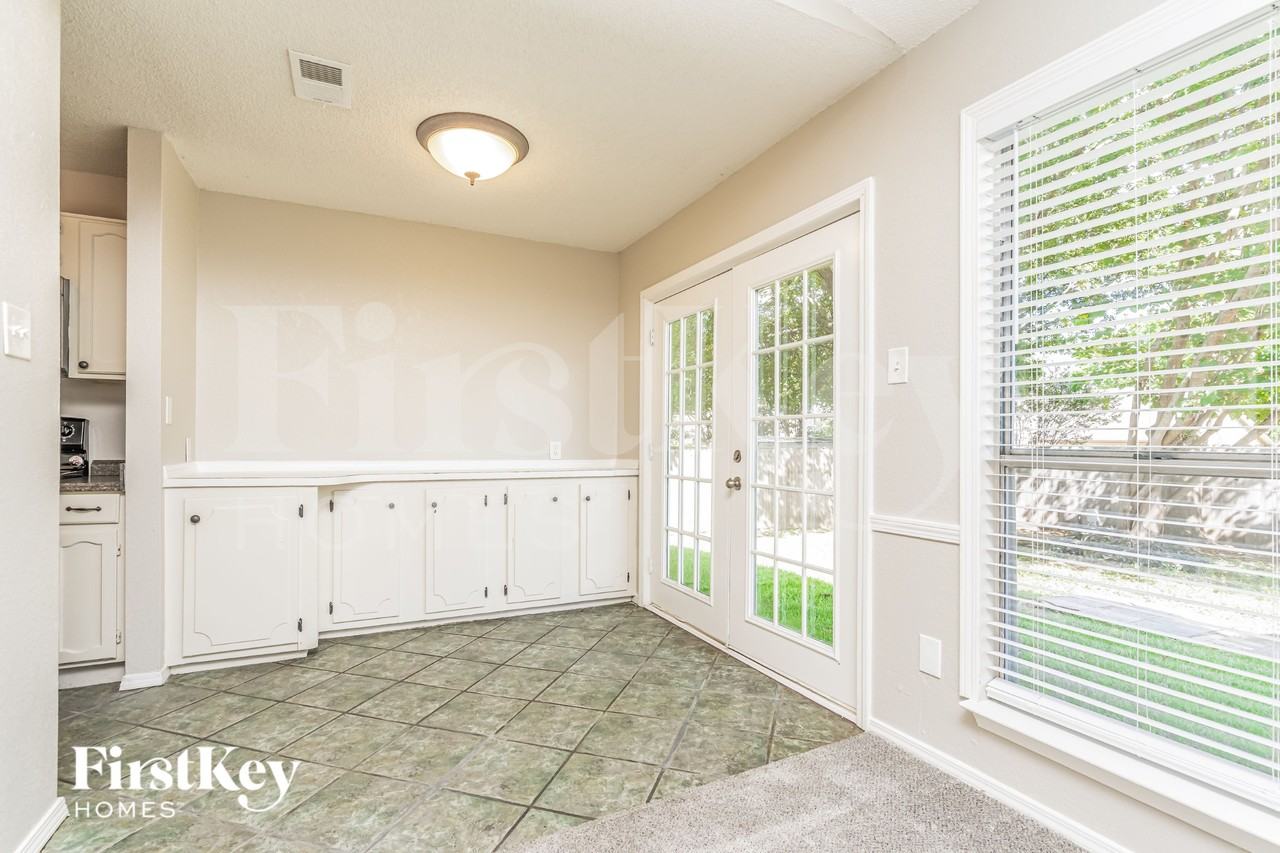 234 Rockwall Pkwy - Photo 5 of 15