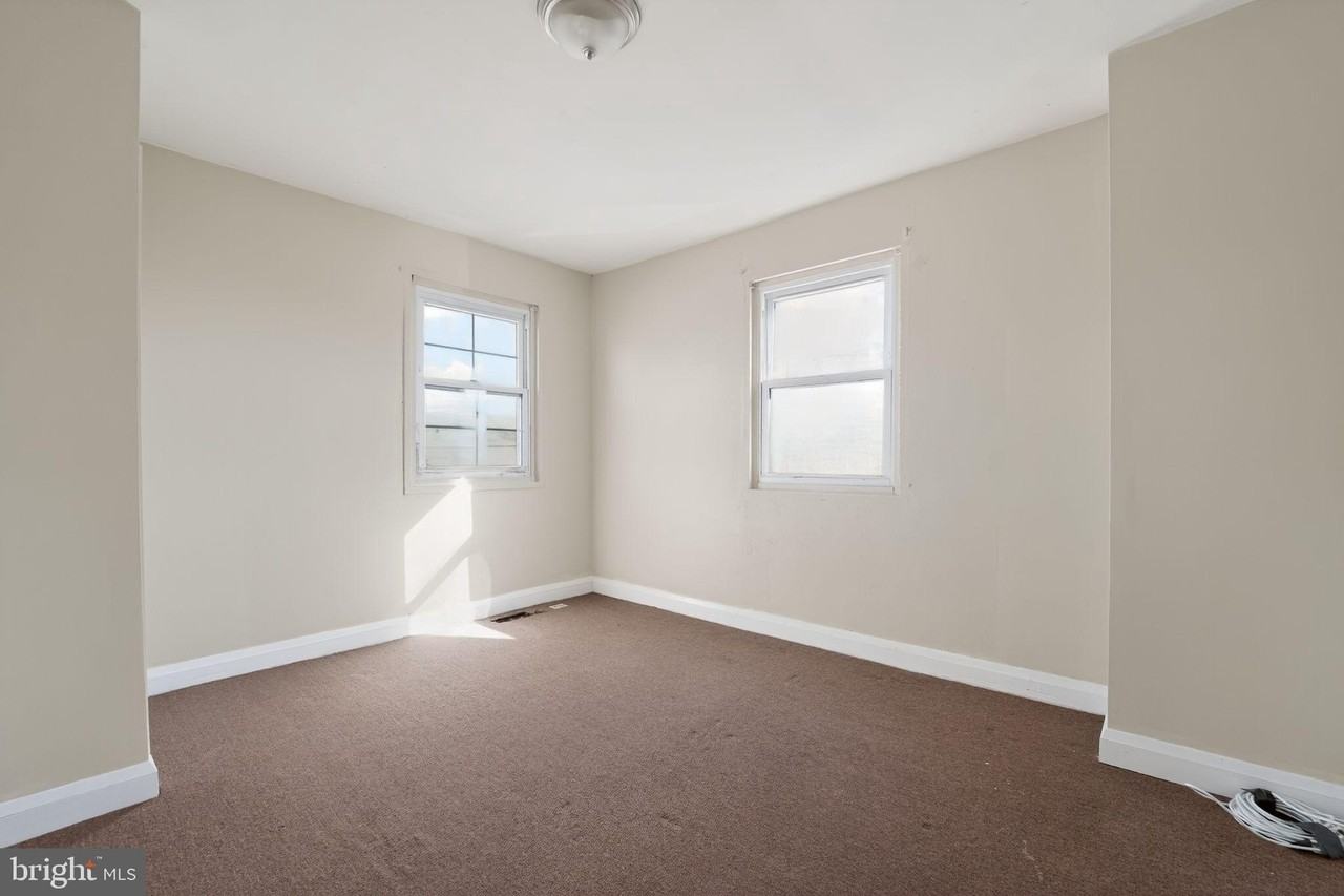 3544 4th St - Photo 6 of 15