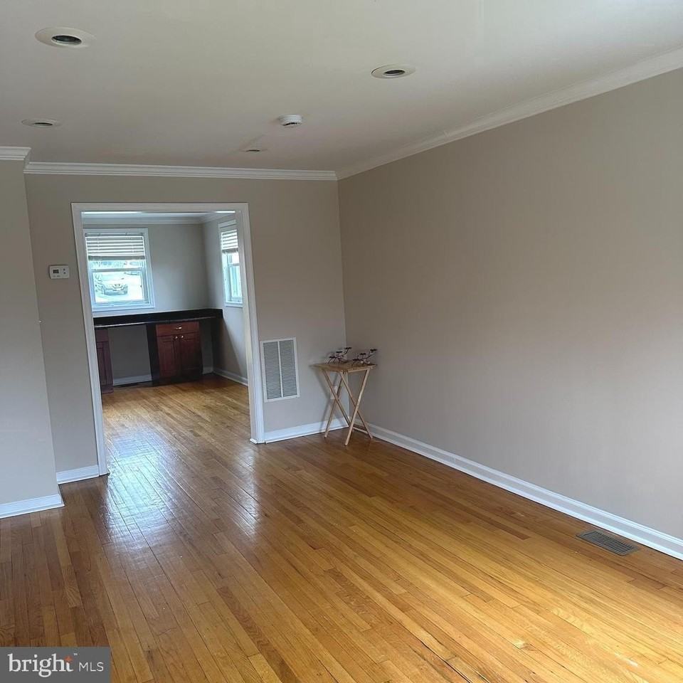 500 Lucia Ave - Photo 3 of 31