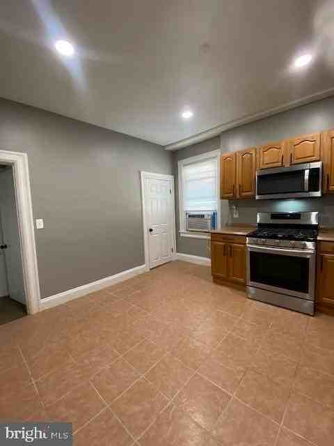 3411 Fairview Ave - Photo 4 of 28