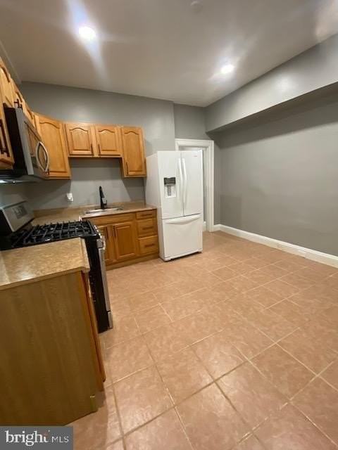 3411 Fairview Ave - Photo 5 of 28
