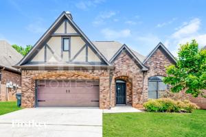 featured image of 2068 Tudor Ln