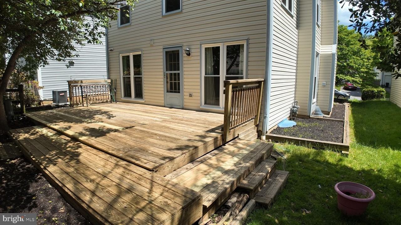 20412 Bargene Way - Photo 3 of 31