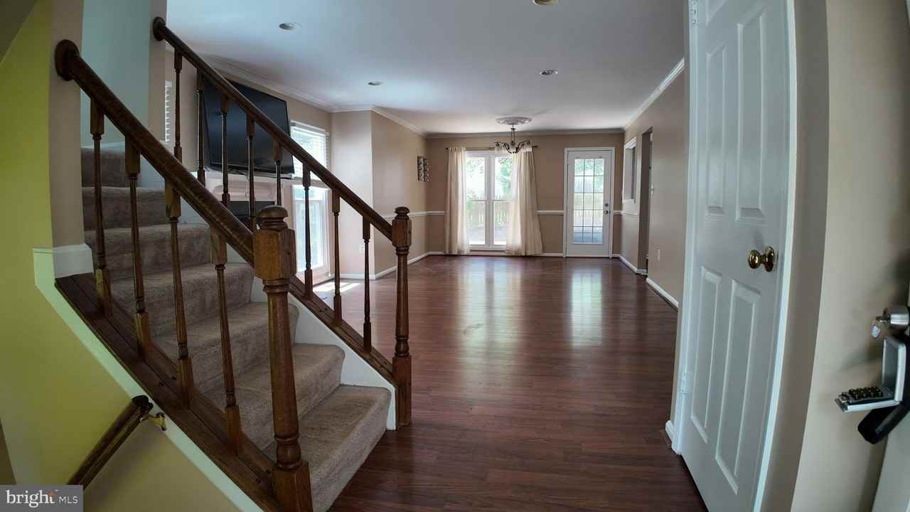 20412 Bargene Way - Photo 6 of 31