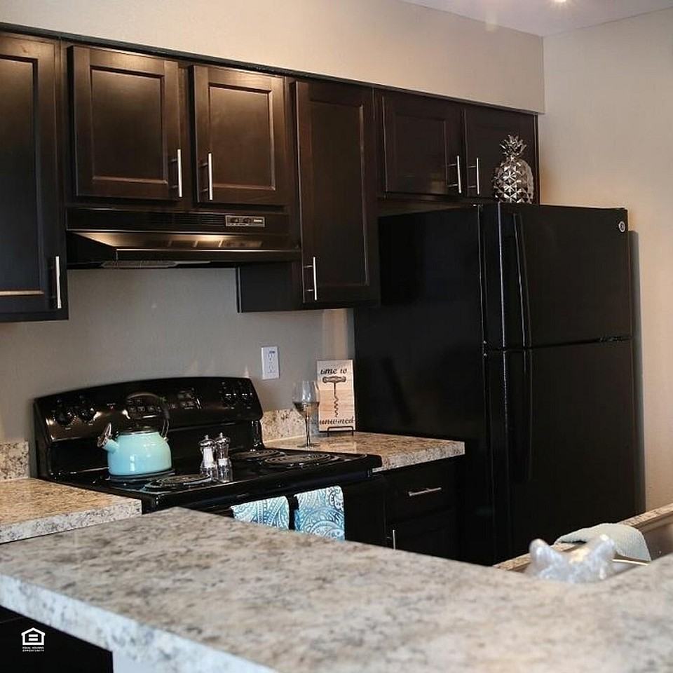 The Farrington Apartments - Photo 6 of 22