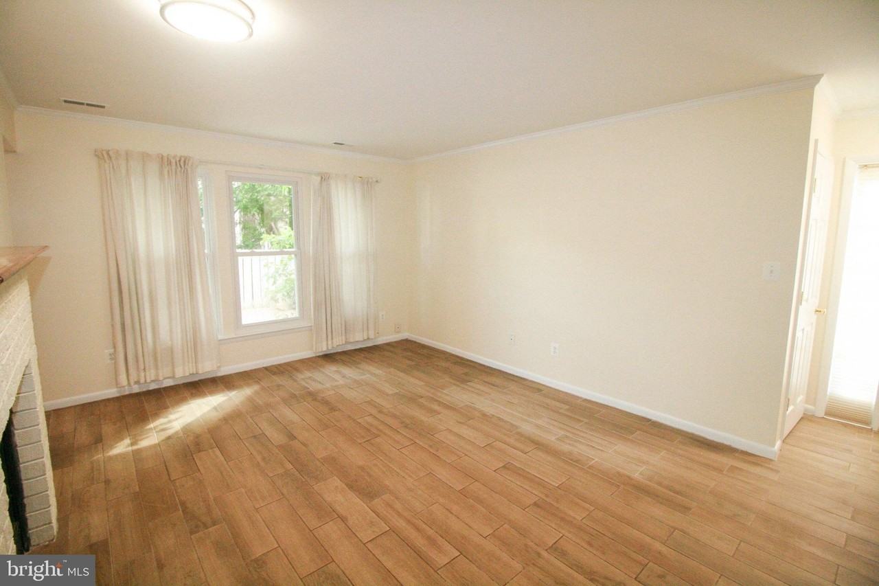 11325 Halethorpe Ter #207 - Photo 3 of 27