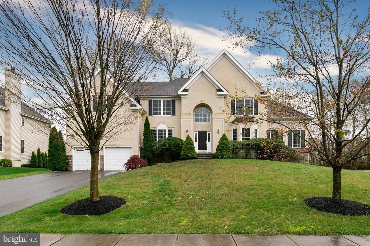 16 Foxcroft Way