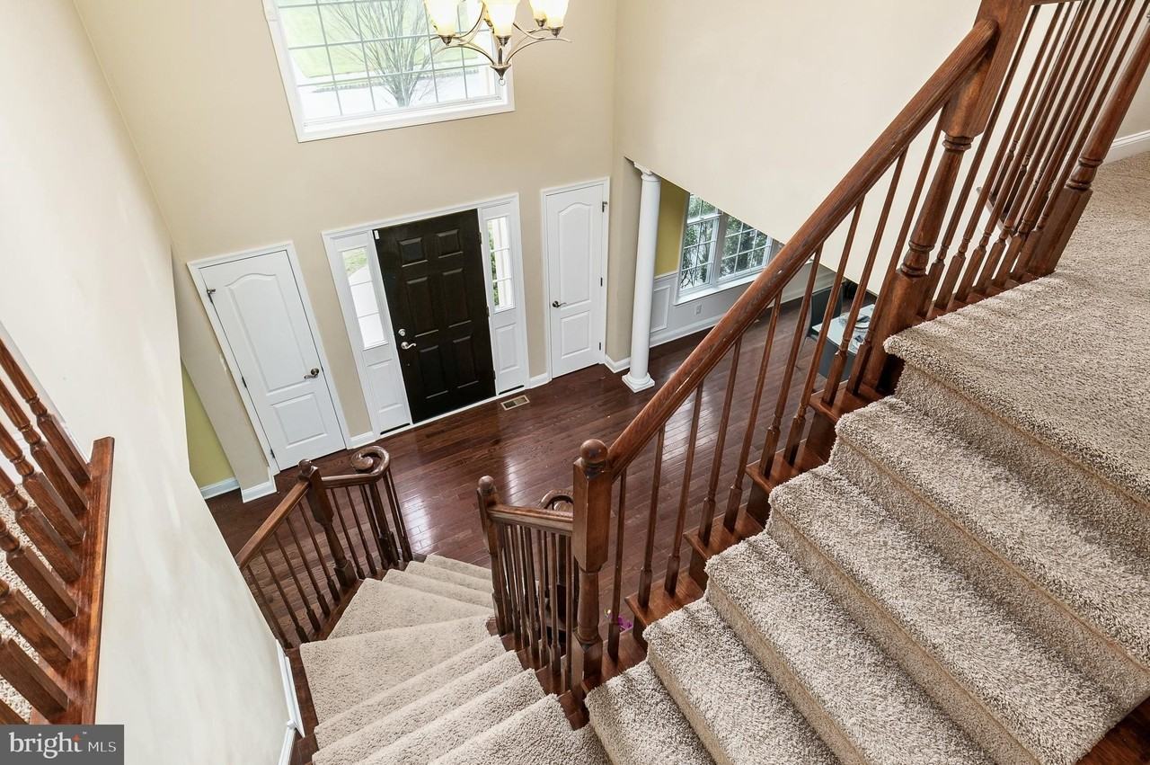 16 Foxcroft Way - Photo 5 of 36