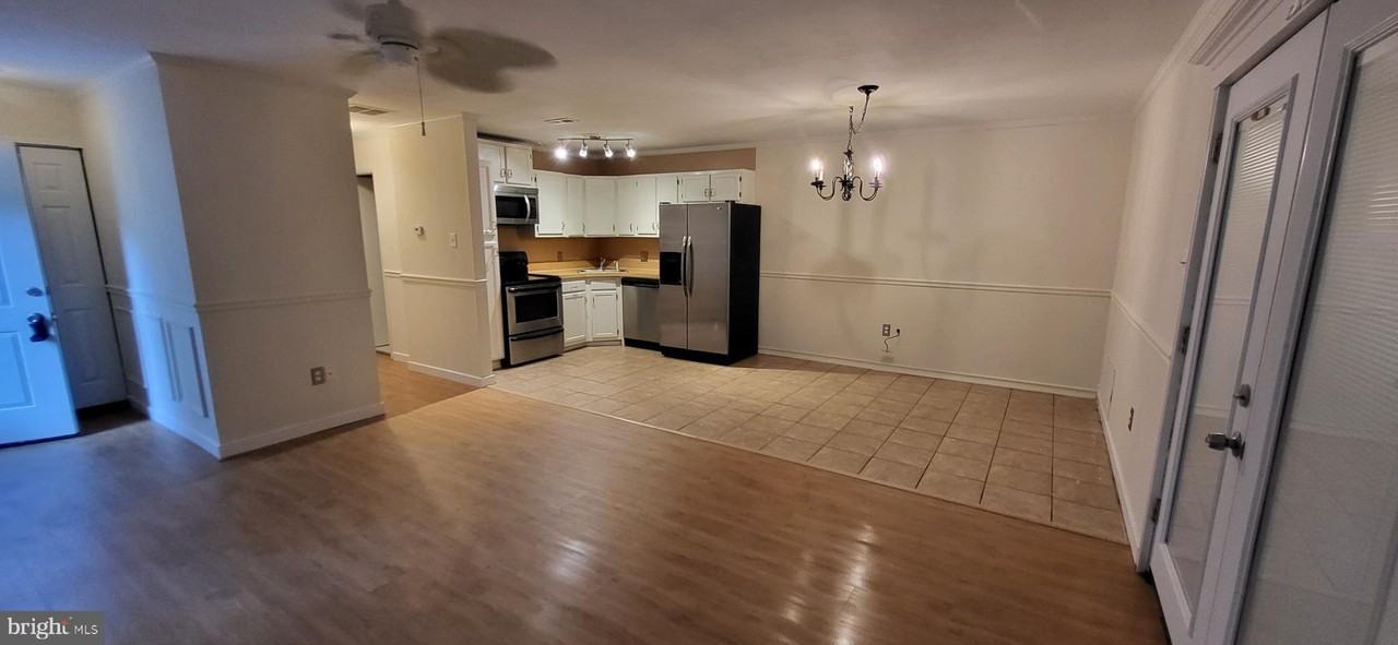 20 Pin Oak Ln - Photo 3 of 12