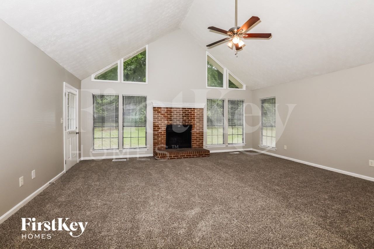 1583 Pates Creek Rd - Photo 3 of 19