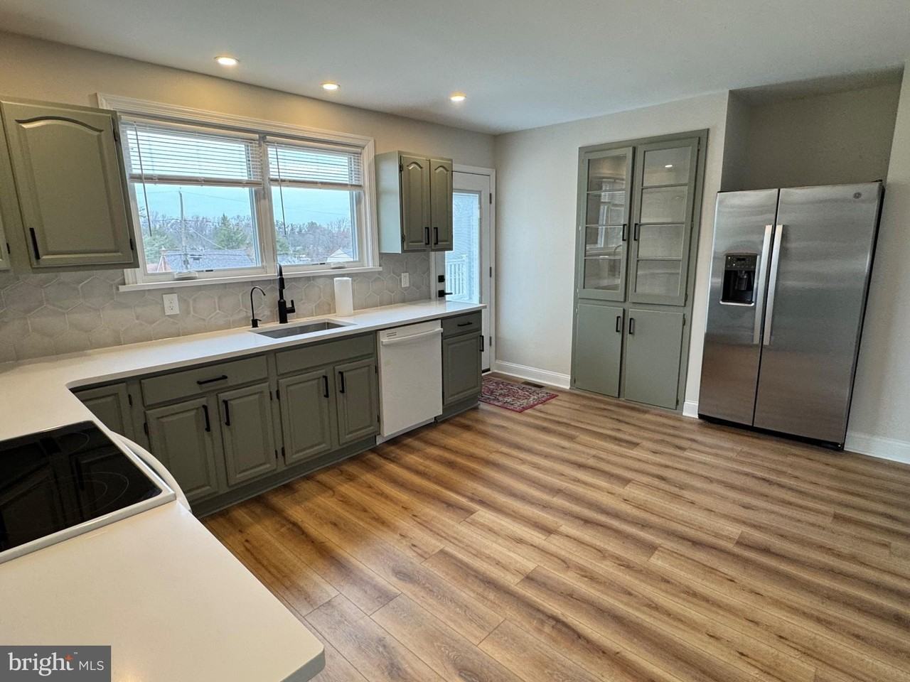 36 Gravel Hill Rd - Photo 4 of 18