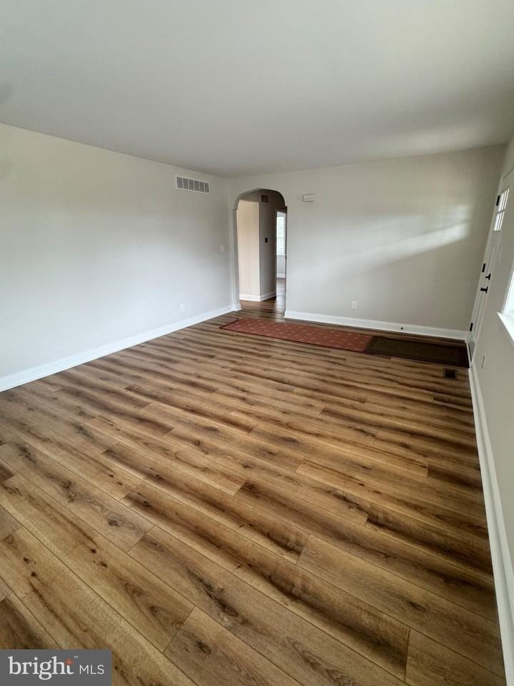 36 Gravel Hill Rd - Photo 6 of 18