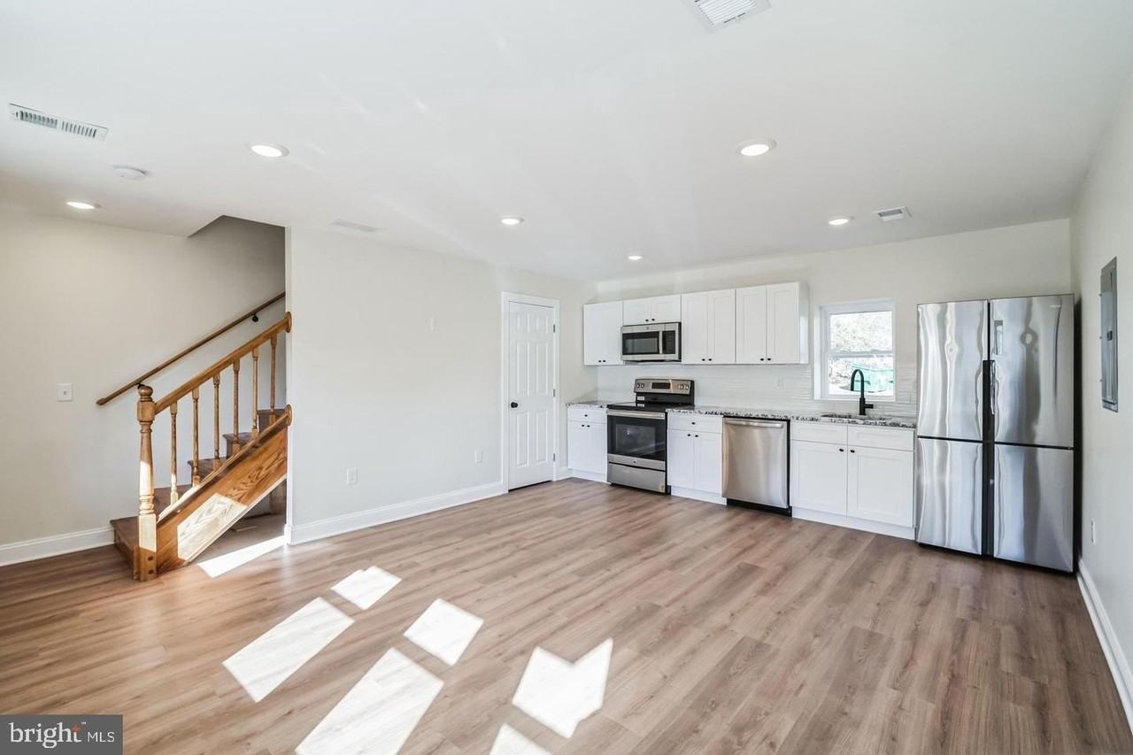 27 E Butler Ave #B - Photo 2 of 25