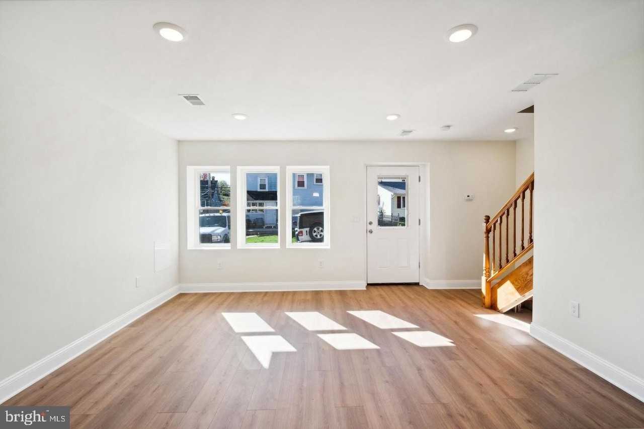 27 E Butler Ave #B - Photo 3 of 25