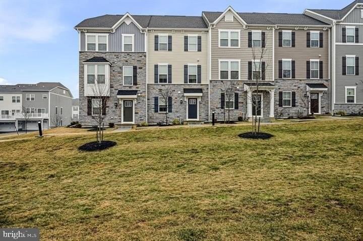 419 Paperbark Sq - Photo 2 of 19