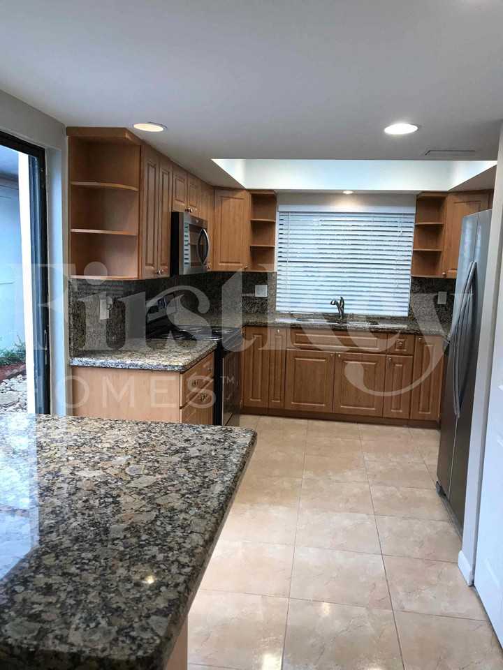 1430 W Sandpiper Cir - Photo 2 of 23