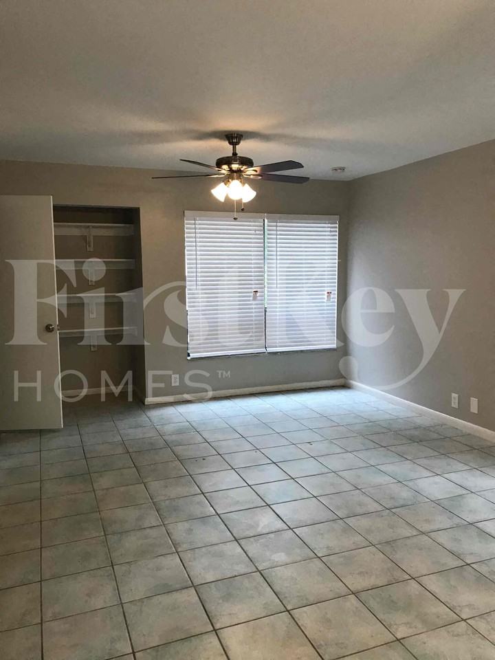 1430 W Sandpiper Cir - Photo 3 of 23