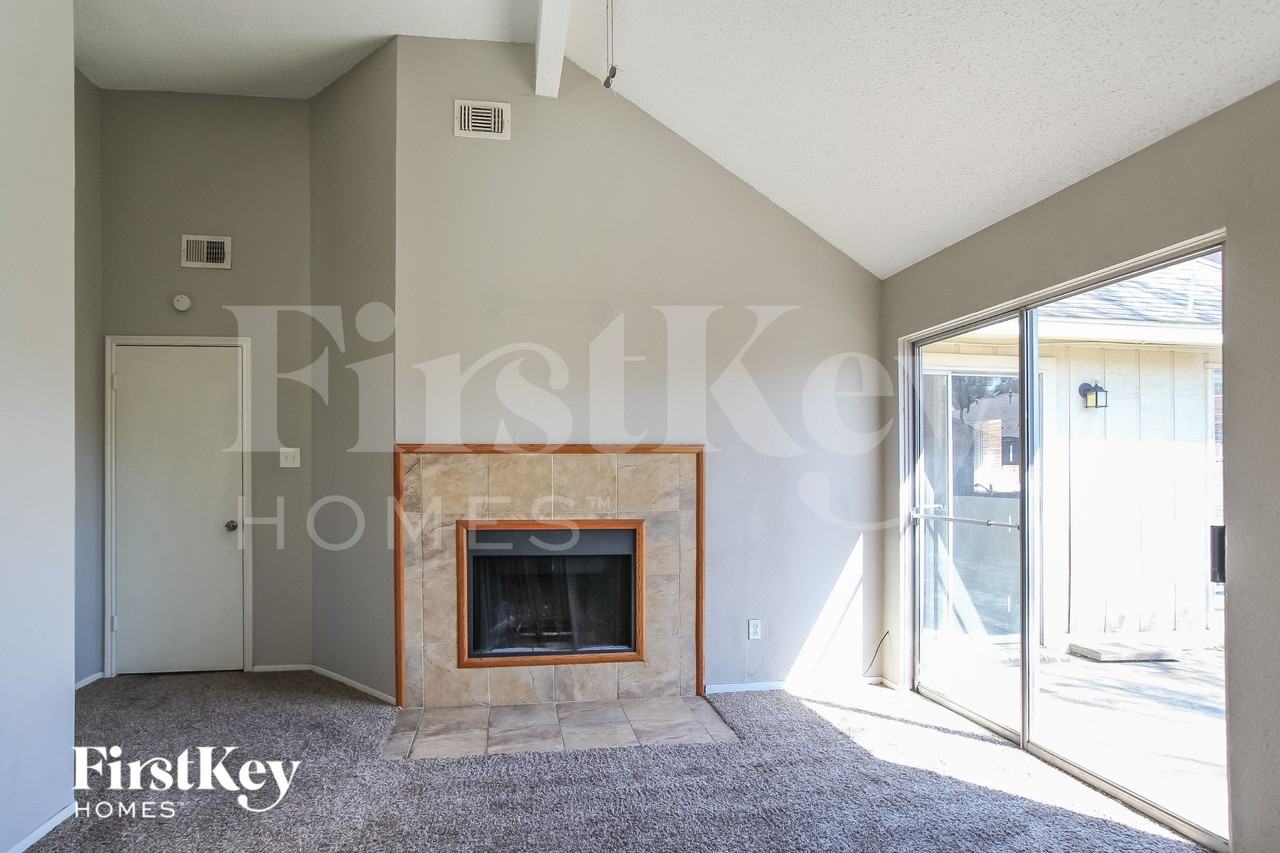 13907 Beckwith Dr - Photo 7 of 16