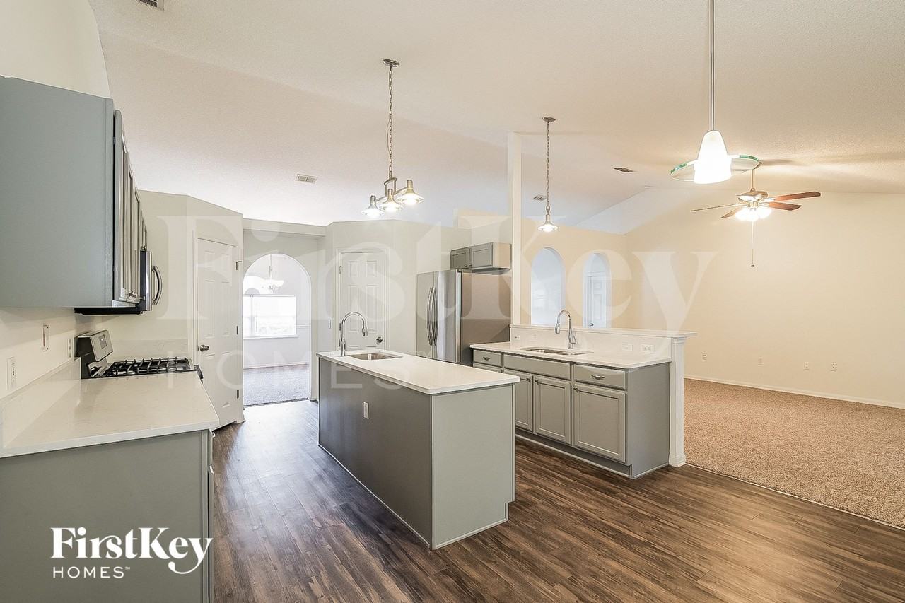 12411 Glenn Hollow Dr - Photo 4 of 15