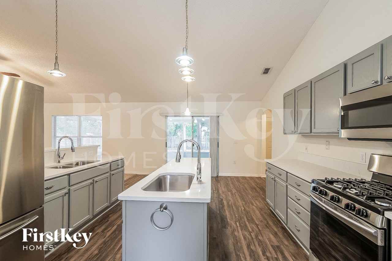 12411 Glenn Hollow Dr - Photo 6 of 15
