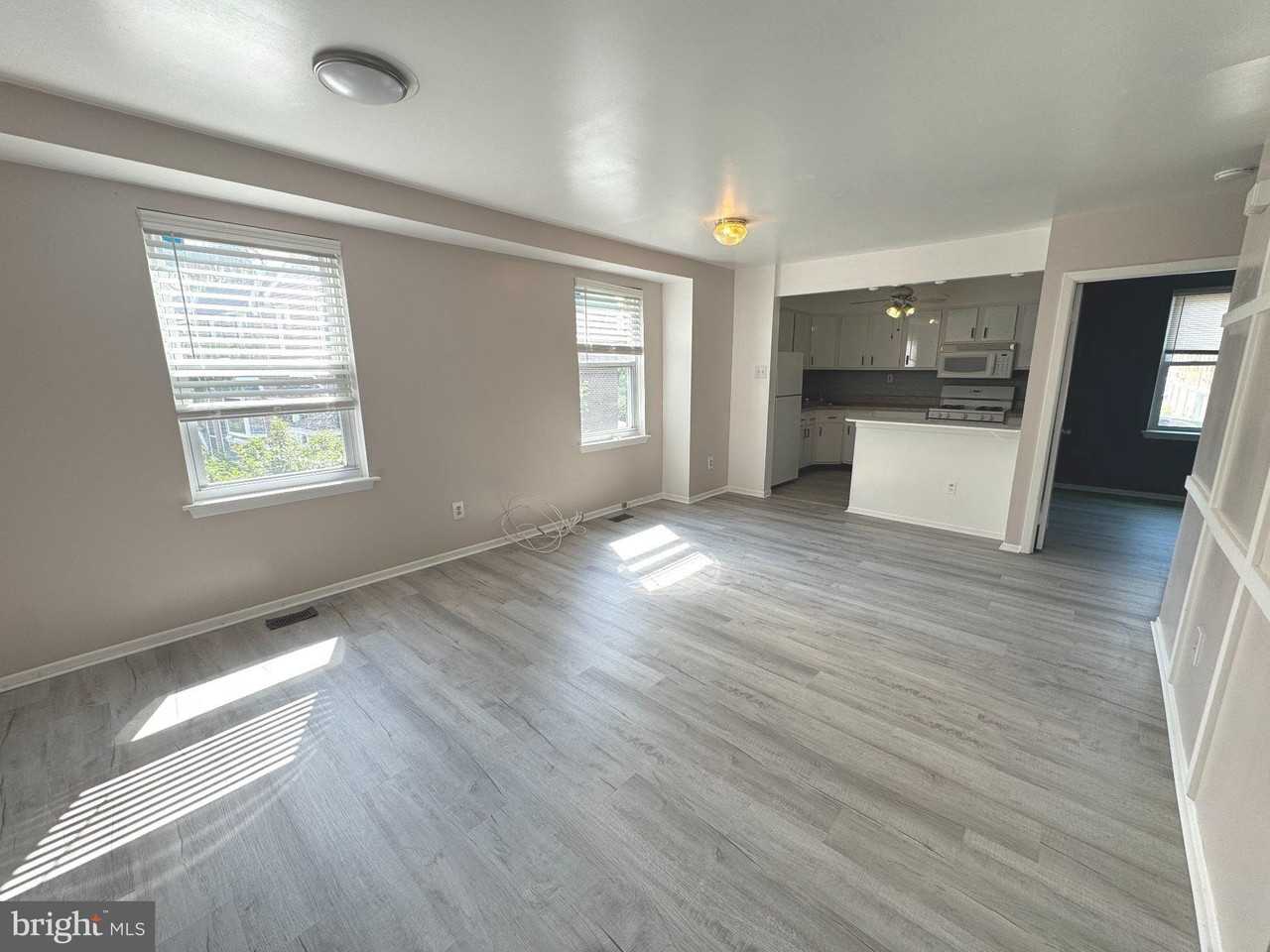 12044 Abby Rd #1FL - Photo 3 of 10