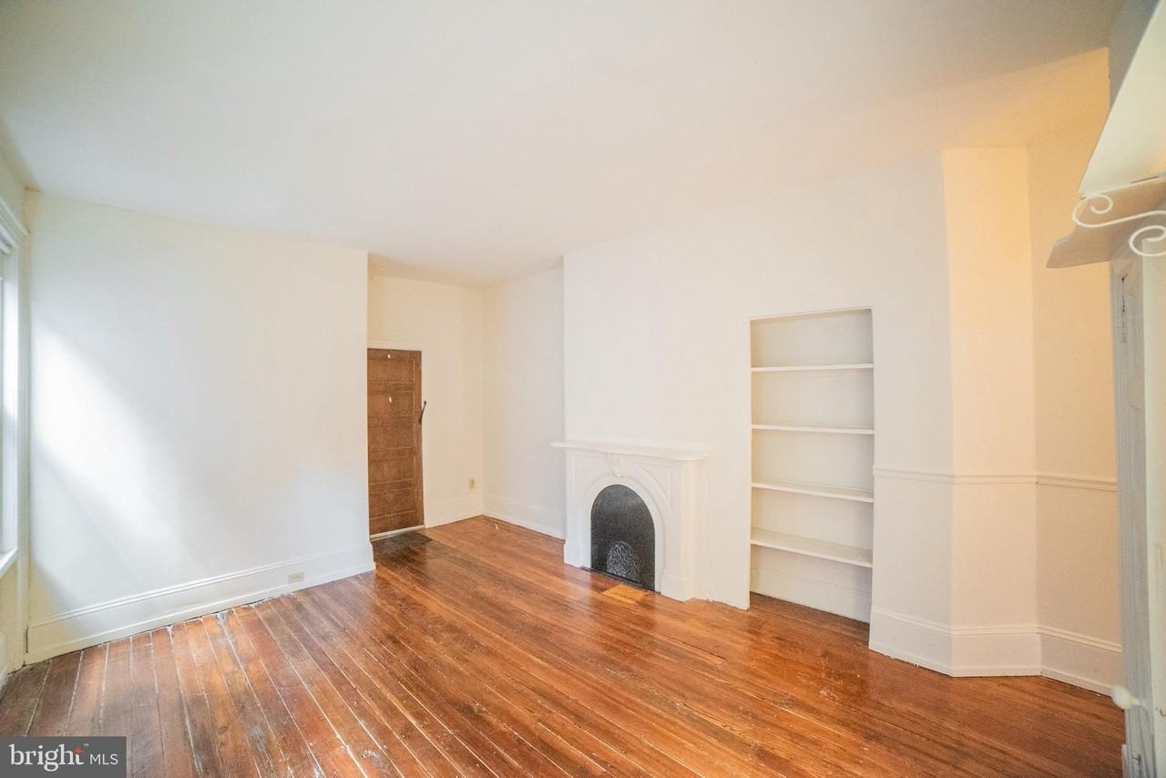 2314 Spruce St #1R - Photo 3 of 16