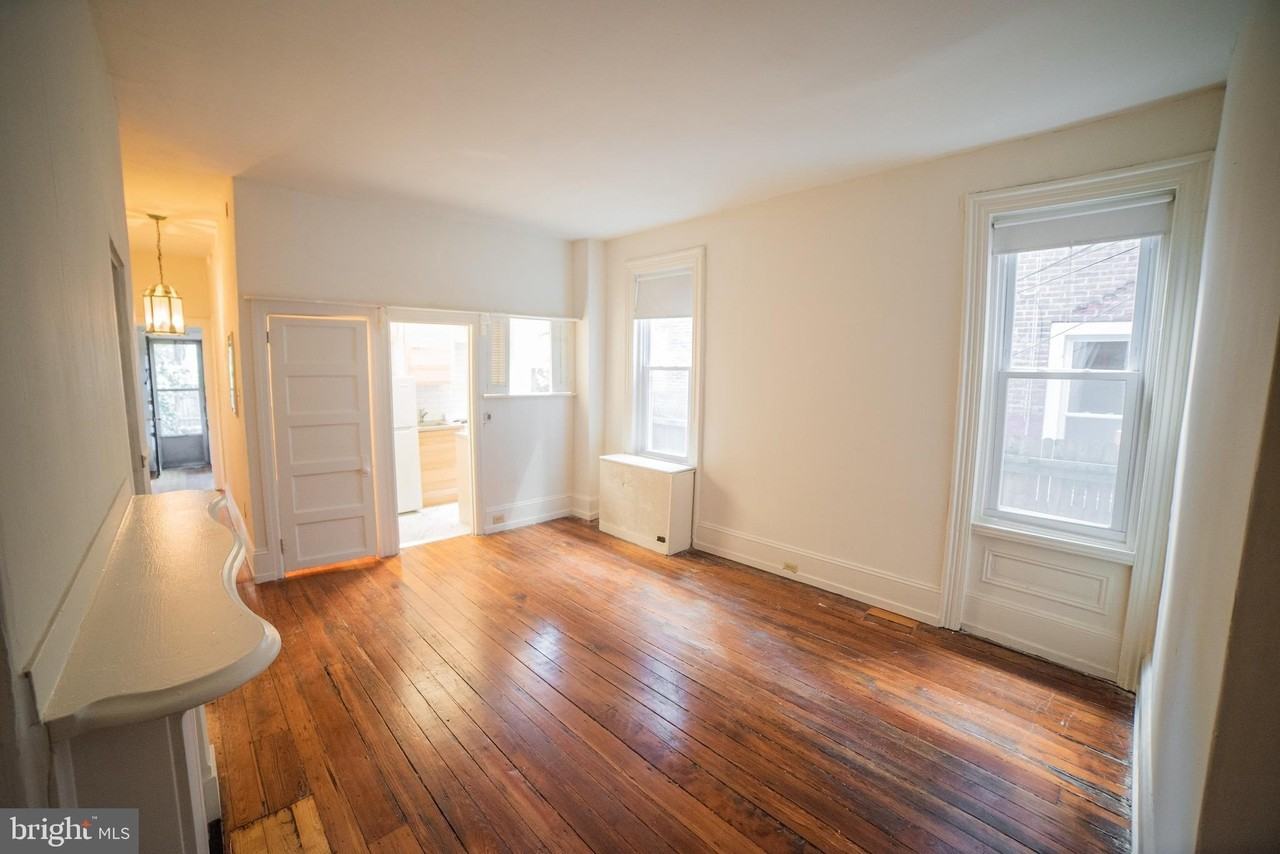 2314 Spruce St #1R - Photo 4 of 16