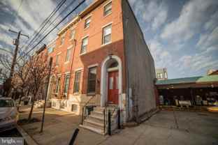 1917 Poplar St #1 - Photo 1 of 1
