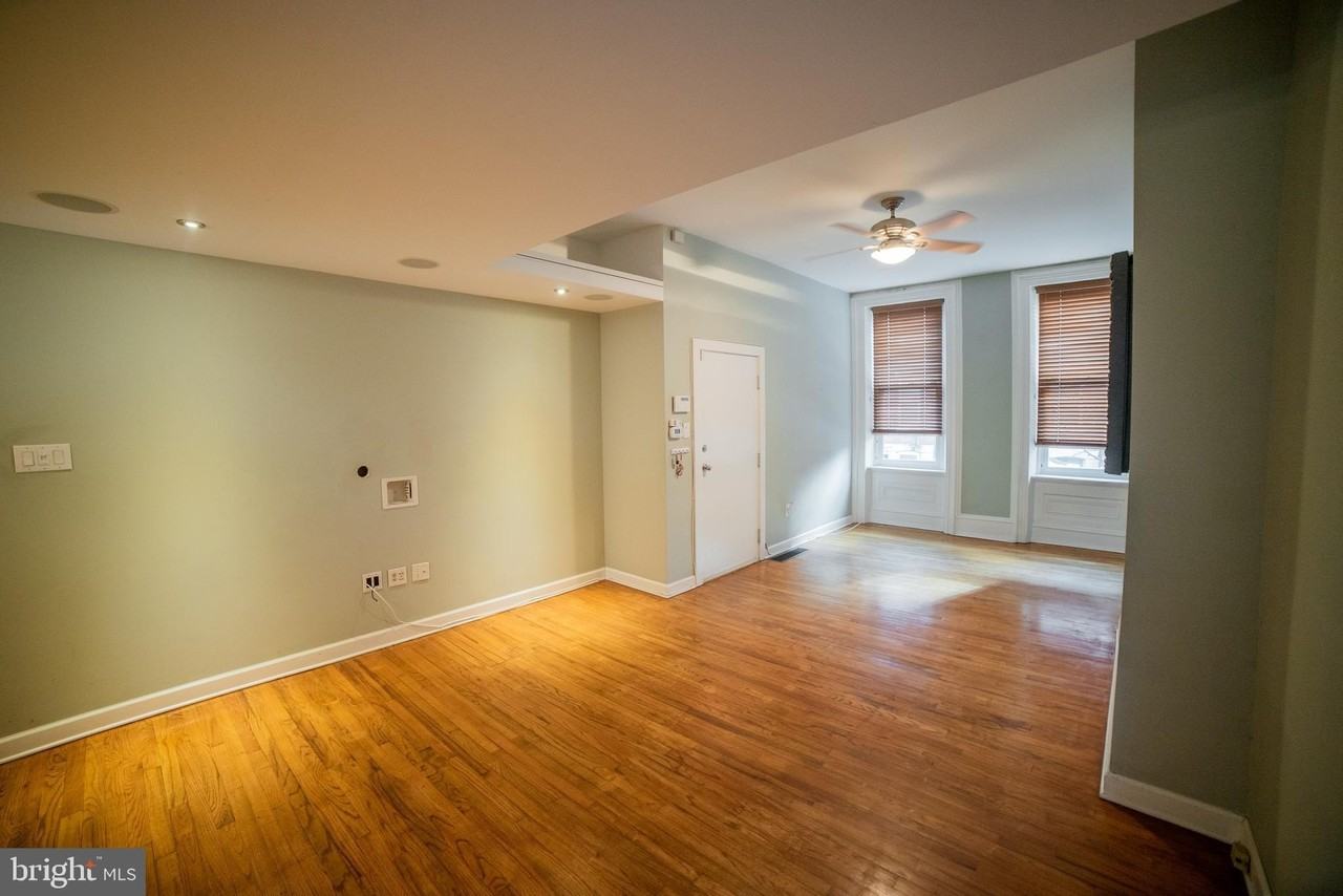 1917 Poplar St #1 - Photo 6 of 36
