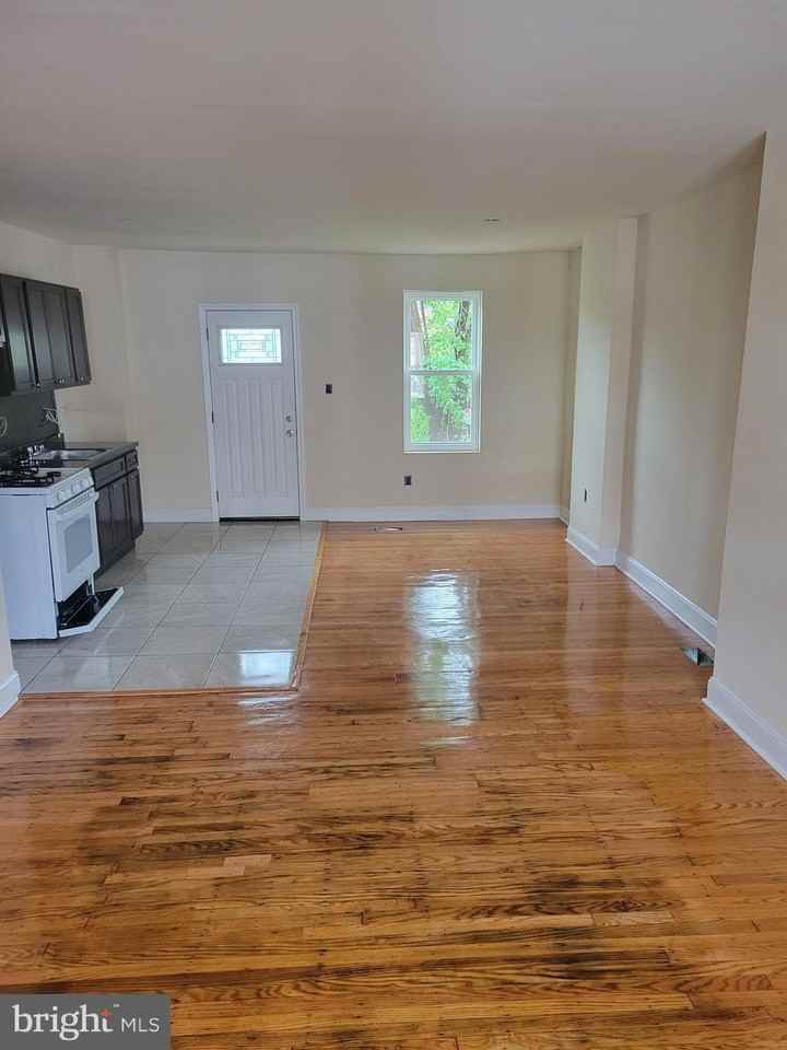 4602 Hurley St - Photo 2 of 4