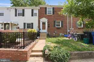 2953 Sycamore St - Photo 1 of 1