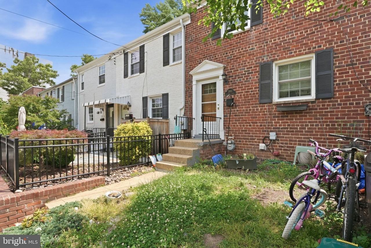 2953 Sycamore St - Photo 4 of 17