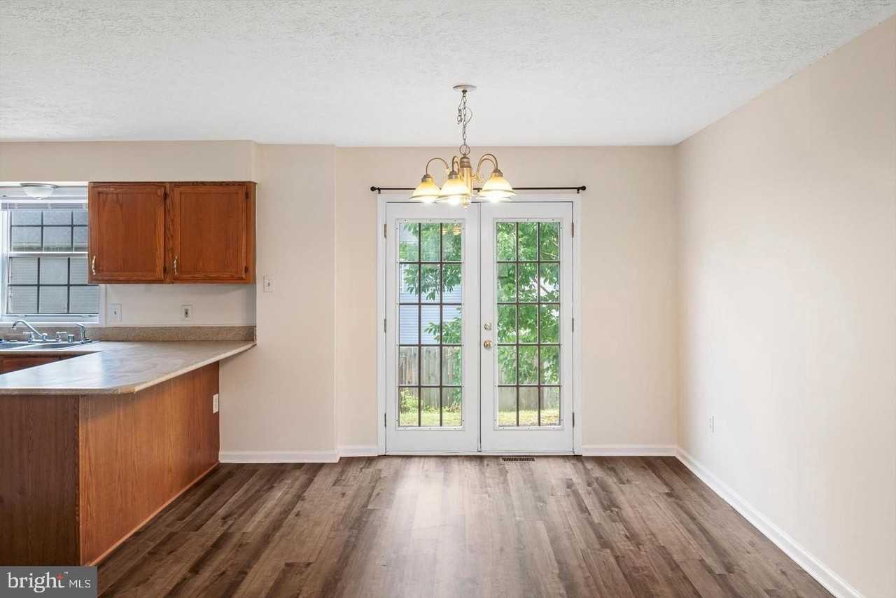 206 Emily Ln - Photo 5 of 14