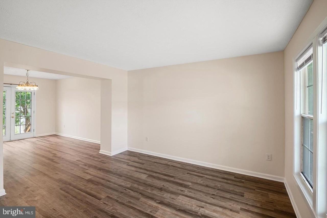 206 Emily Ln - Photo 6 of 14