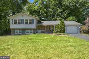 8609 Woodview Dr - Photo 1 of 1