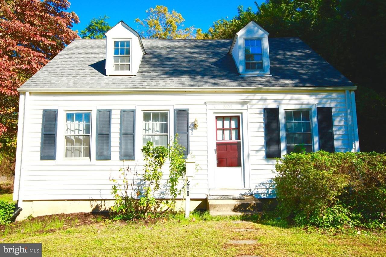 2805 Cameron Rd - Photo 2 of 19