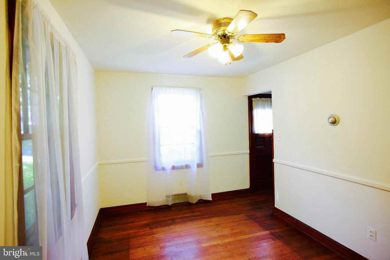 2805 Cameron Rd - Photo 3 of 19