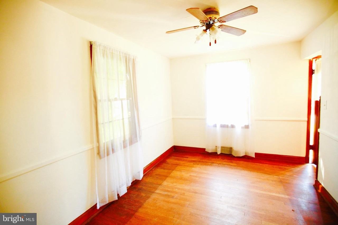 2805 Cameron Rd - Photo 5 of 19