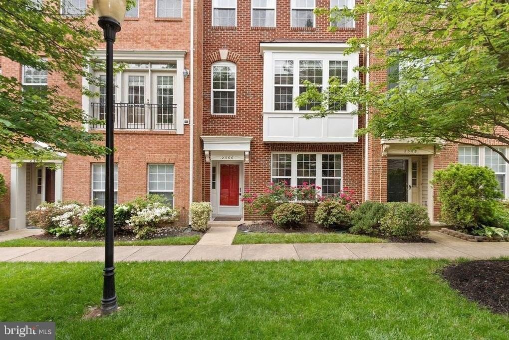 2366 Huntington Station Ct - Photo 2 of 26