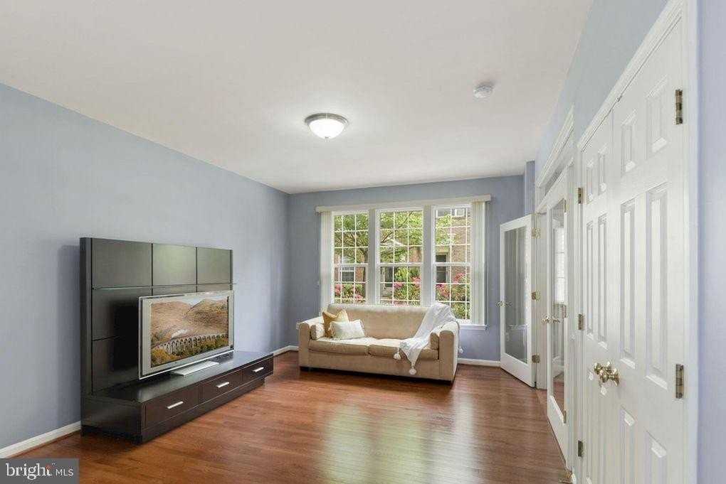 2366 Huntington Station Ct - Photo 5 of 26