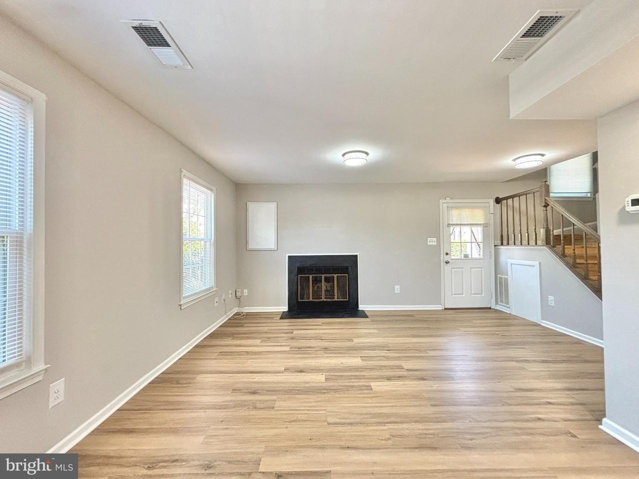 14421 Gringsby Ct - Photo 6 of 23