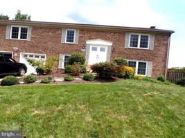 featured image of 5915 Parkridge Ln