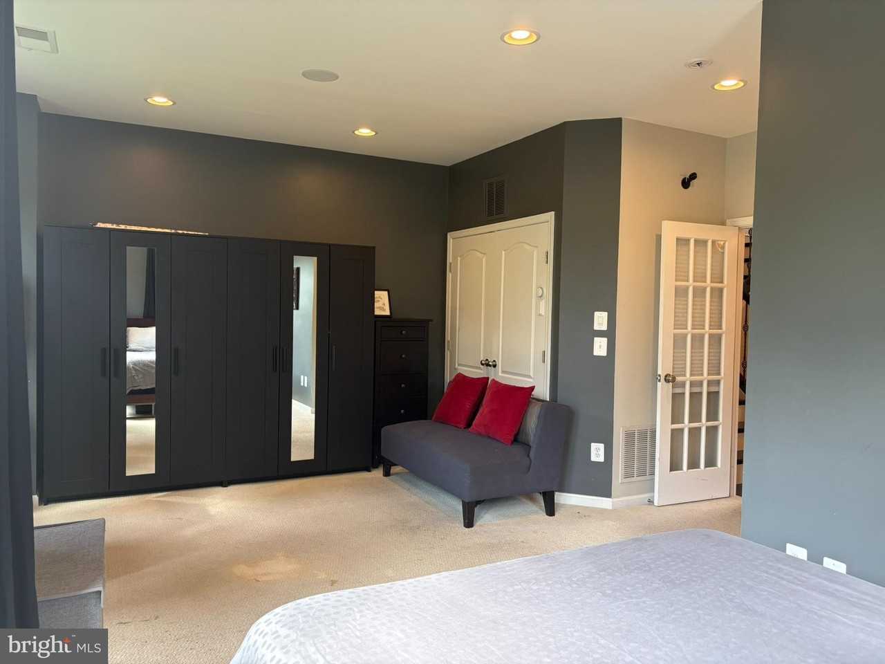 22655 Vienna Green Ter - Photo 5 of 37
