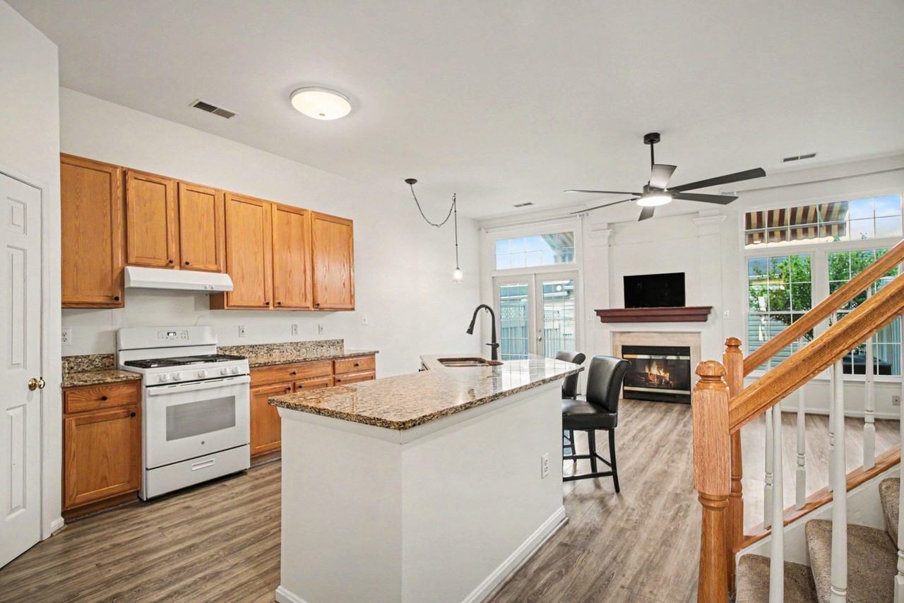 26065 Lands End Dr - Photo 4 of 22