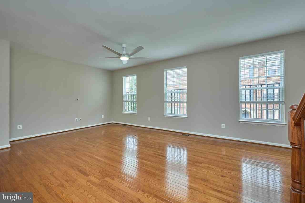 43662 Chicacoan Creek Sq - Photo 7 of 50